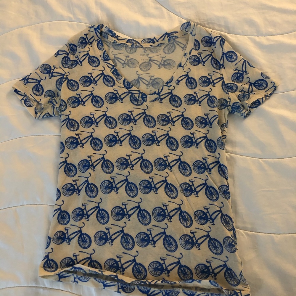 2 Urban Outfitters T shirts - Picture 4 of 4